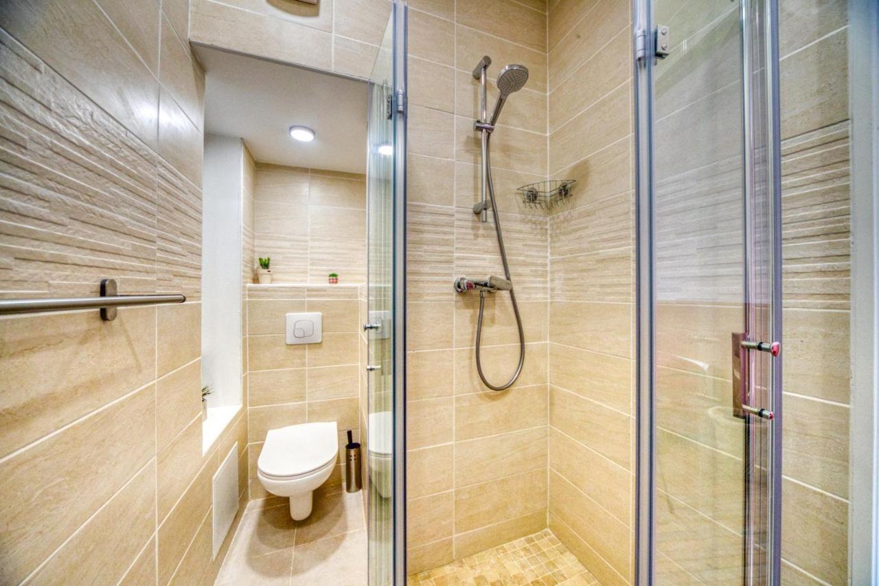La Casa Roja - Championnet / Caserne De Bonne Grenoble Extérieur photo
